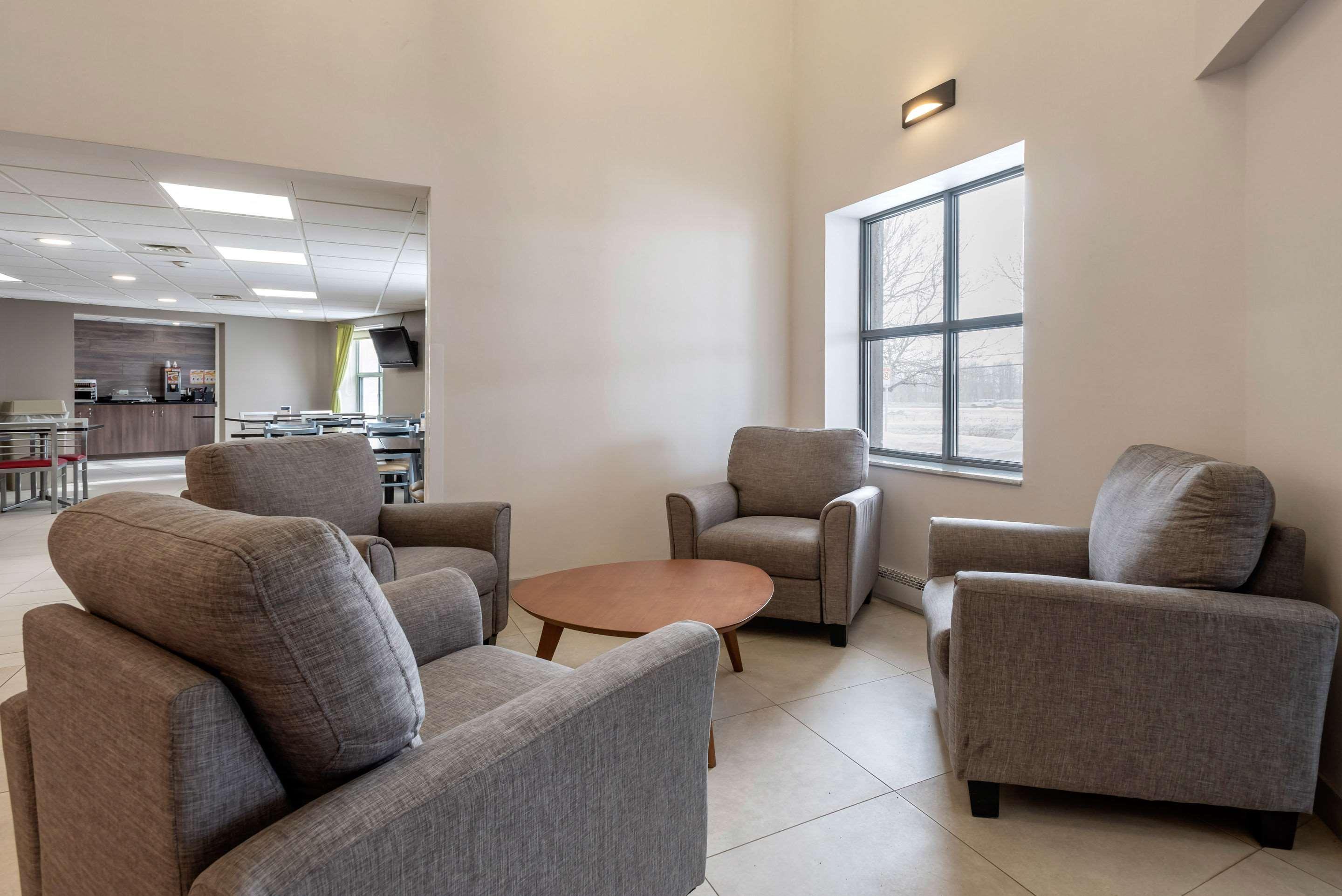 Quality Suites Quebec City Bagian luar foto